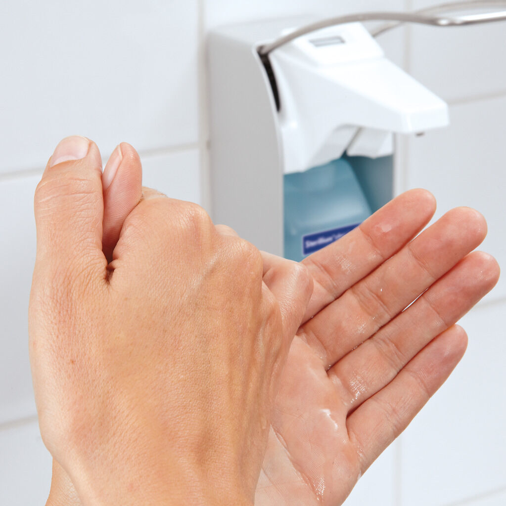 Sterilium-classic-pure_H-nde Sterillium Classic