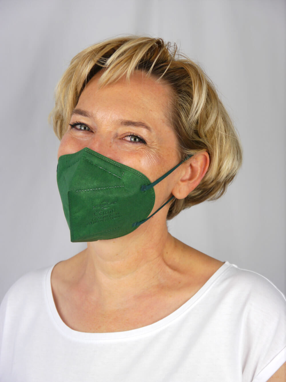 411-dg-moodshot FFP2 Maske Dunkelgrün