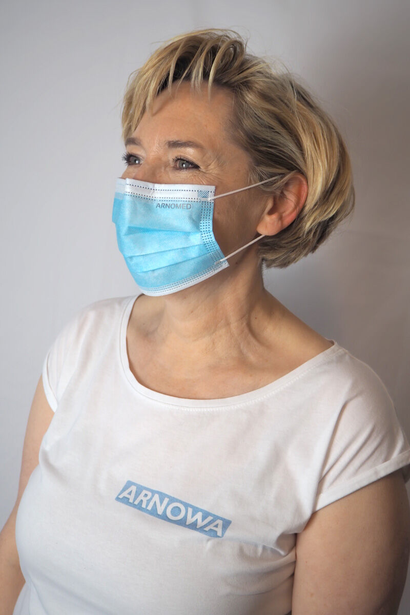 arnomed-ms-blau-moodshot-seitlich ARNOMED Mundschutz Blau