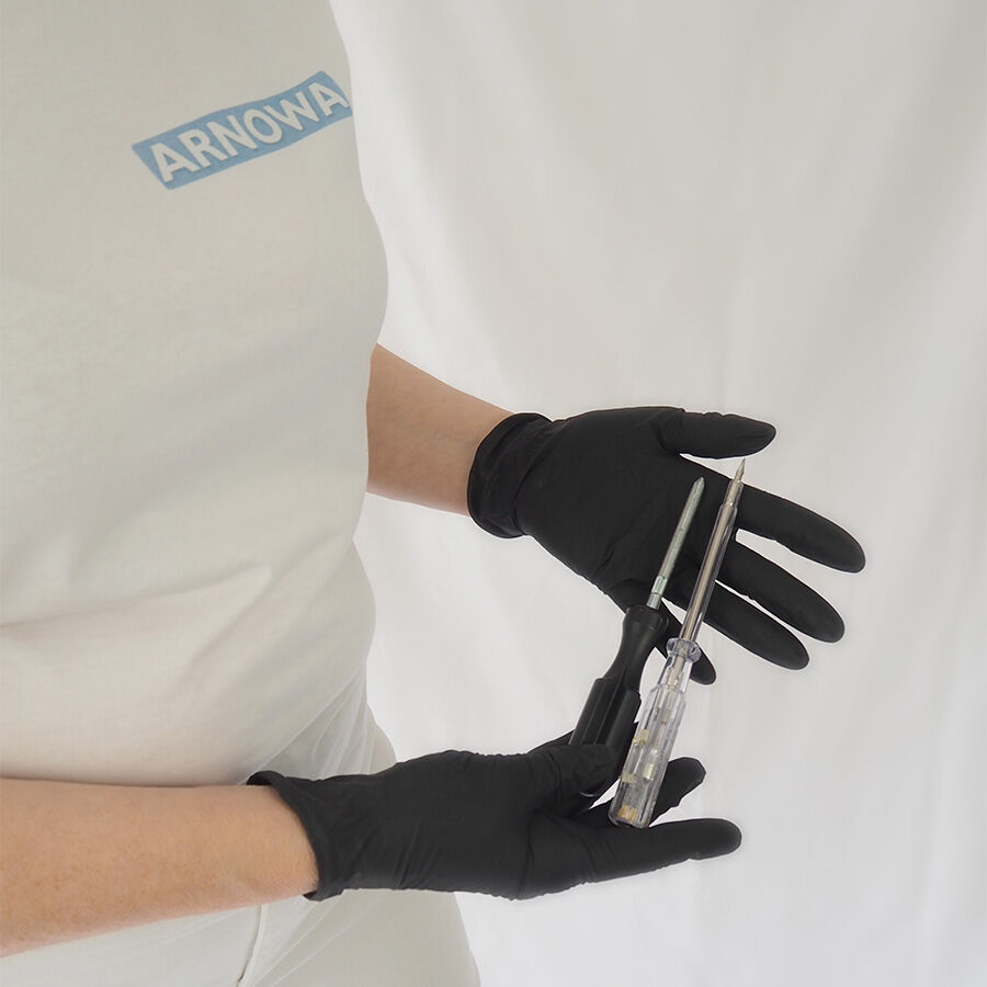 arnomed-nitril-black-premium-moodshot-werkzeug Nitril Handschuhe Schwarz