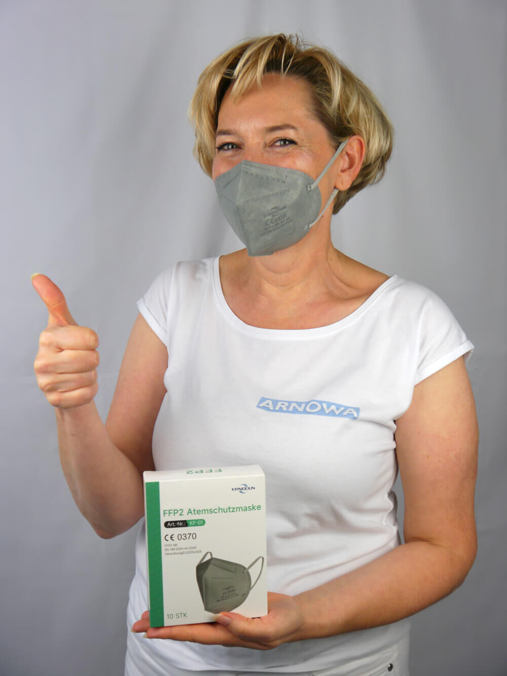 411-gr-moodshot-1 FFP2 Maske in Grau